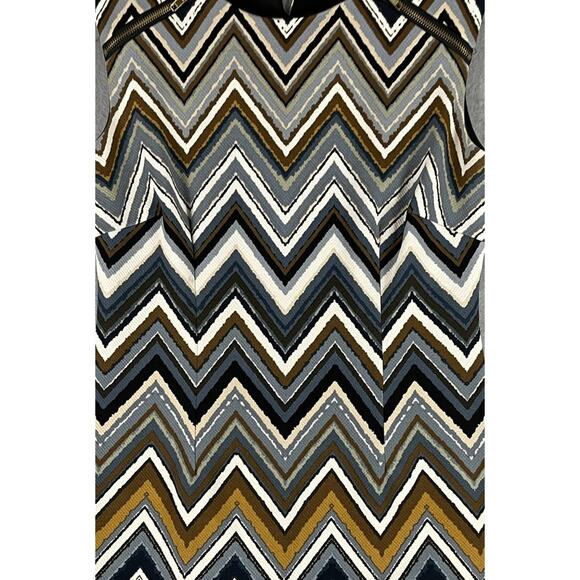Madison Leigh Chevron Sheath Dress Size 6 Polyester Spandex Gray - Picture 6 of 8